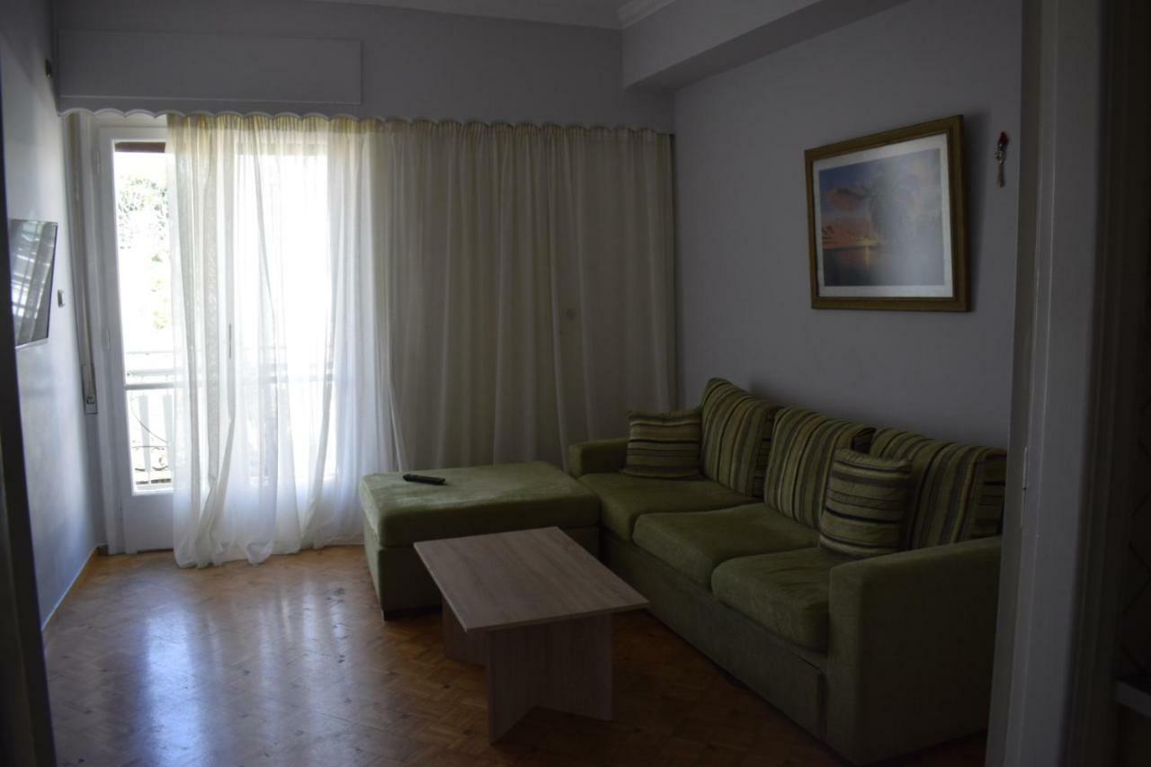 Historic Center Apartment At Thisseio Athen Eksteriør billede